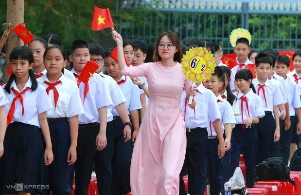 Dạy 2 buổi mỗi ngày miễn phí từ năm học tới